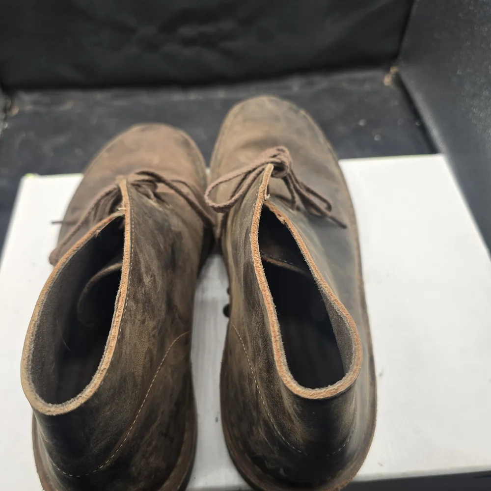 Clarks wear up